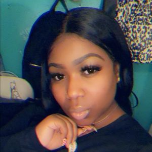 Meet your Posher, Ebony